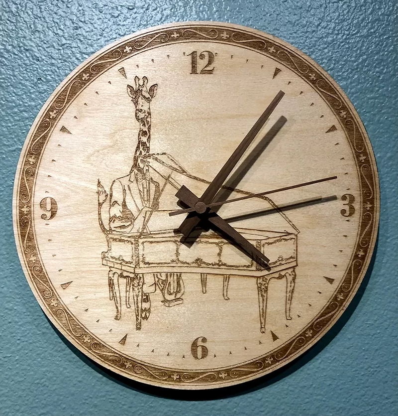 Giraffe Playing Piano Clock